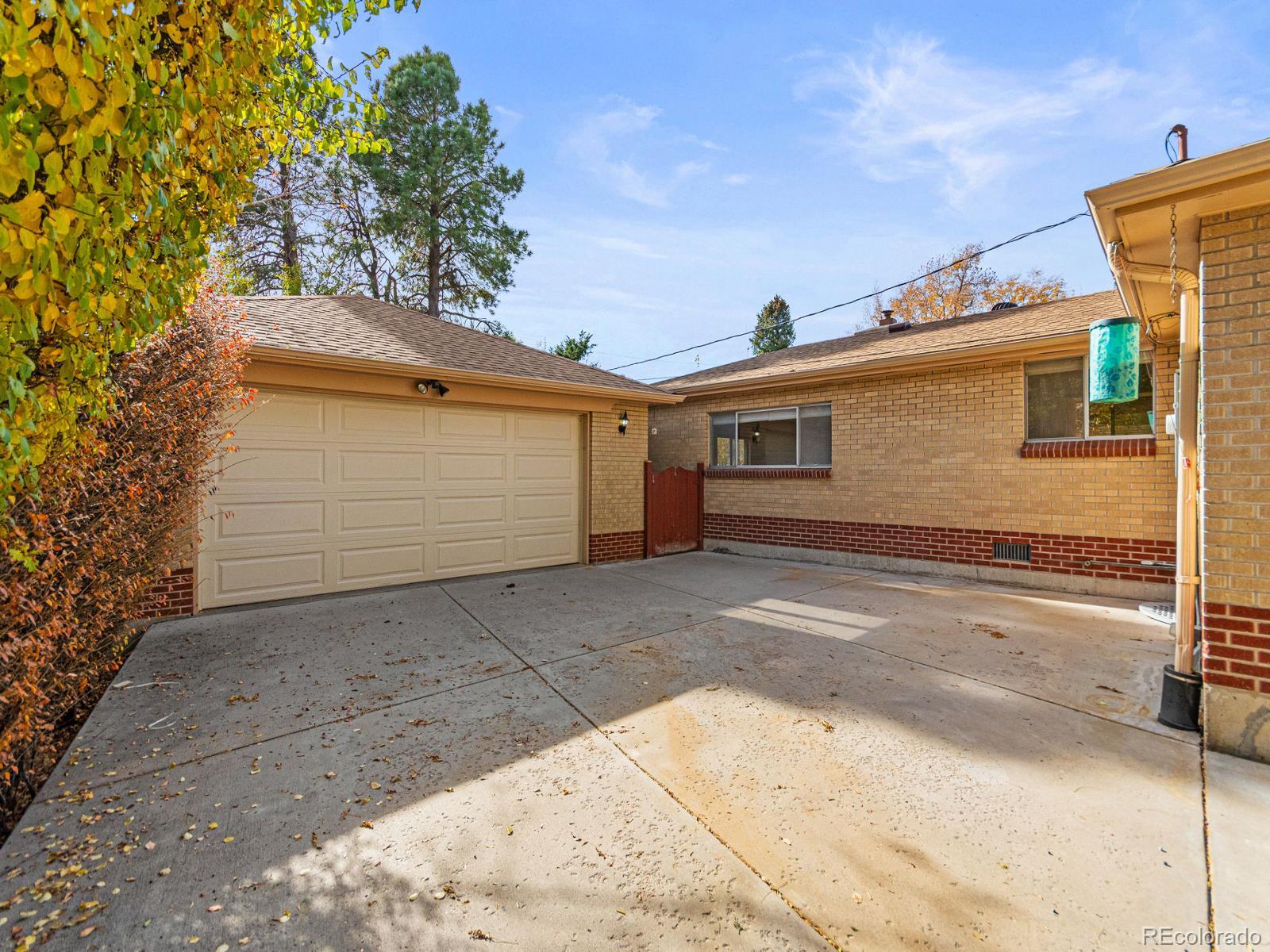 10560 W 23rd Place Lakewood CO 80215