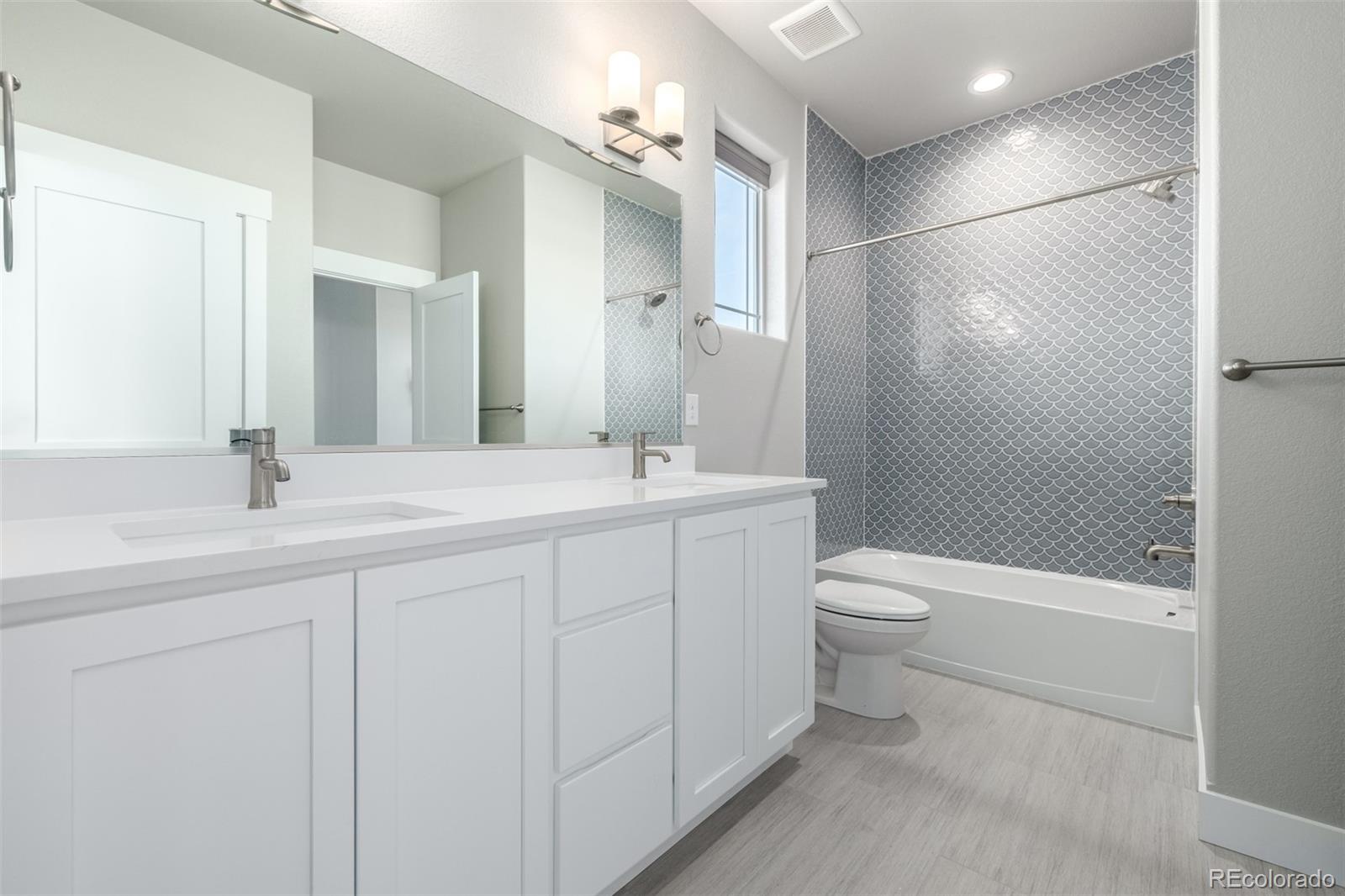 23814 E 36th Place Aurora CO 80019