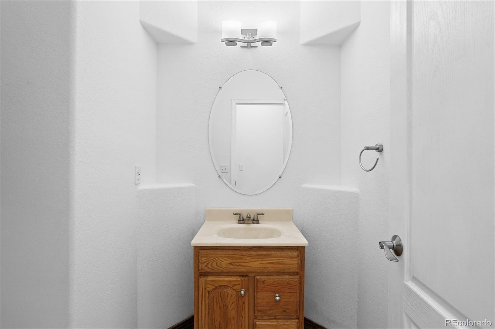 8026 S Yukon Way Littleton CO 80128