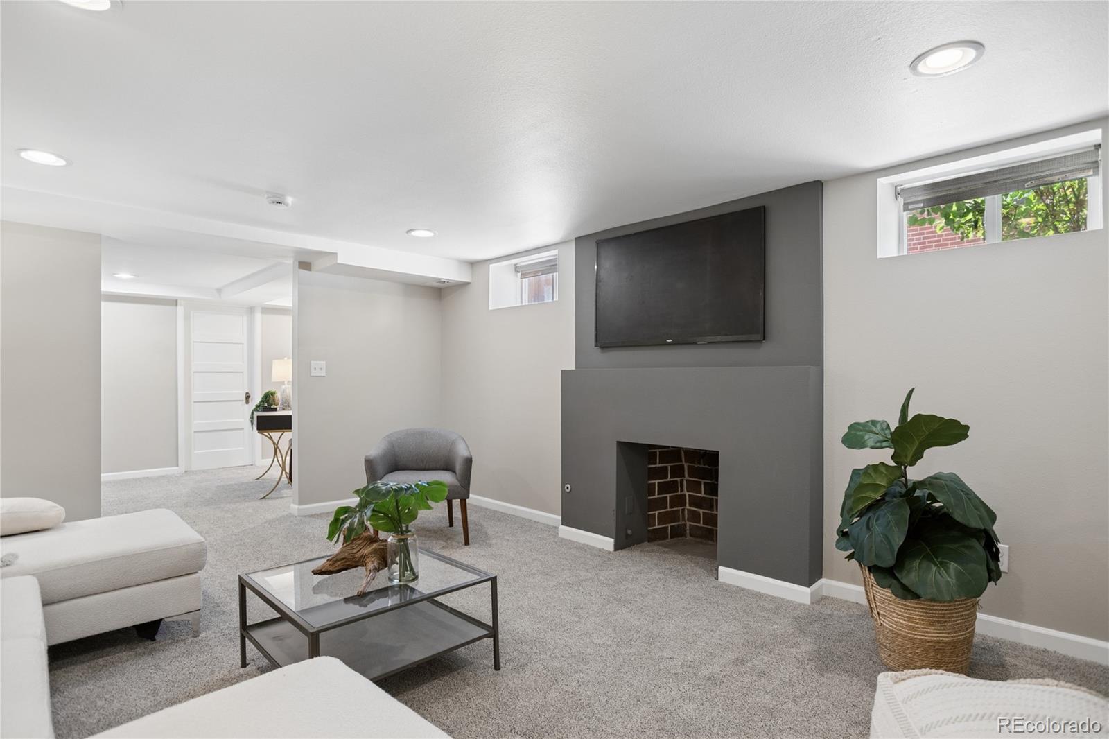 2054 S Saint Paul Street Denver CO 80210