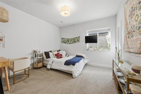 22601 E Narrowleaf Circle Aurora CO 80016