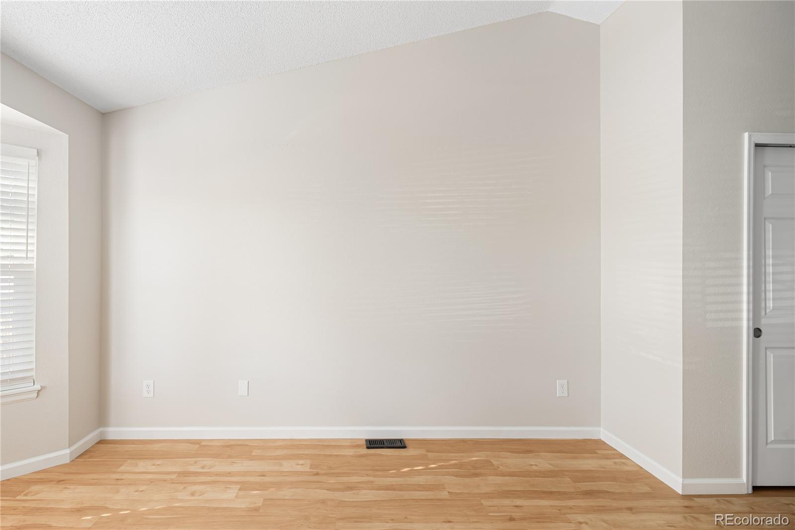 2060 E Phillips Lane Centennial CO 80122