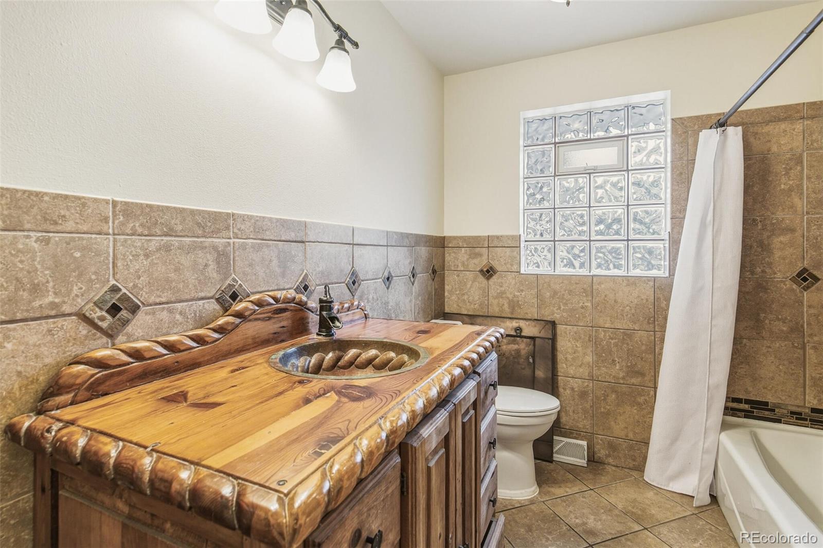 8185 Sunset Drive Lakewood CO 80214