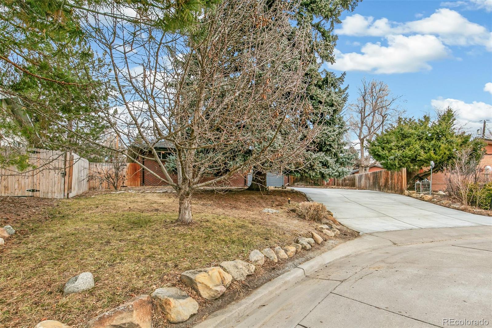 8185 Sunset Drive Lakewood CO 80214