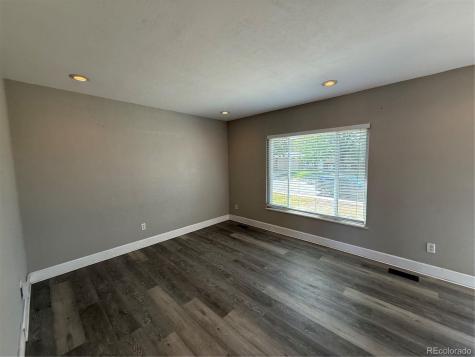4674 S Estes Street Littleton CO 80123