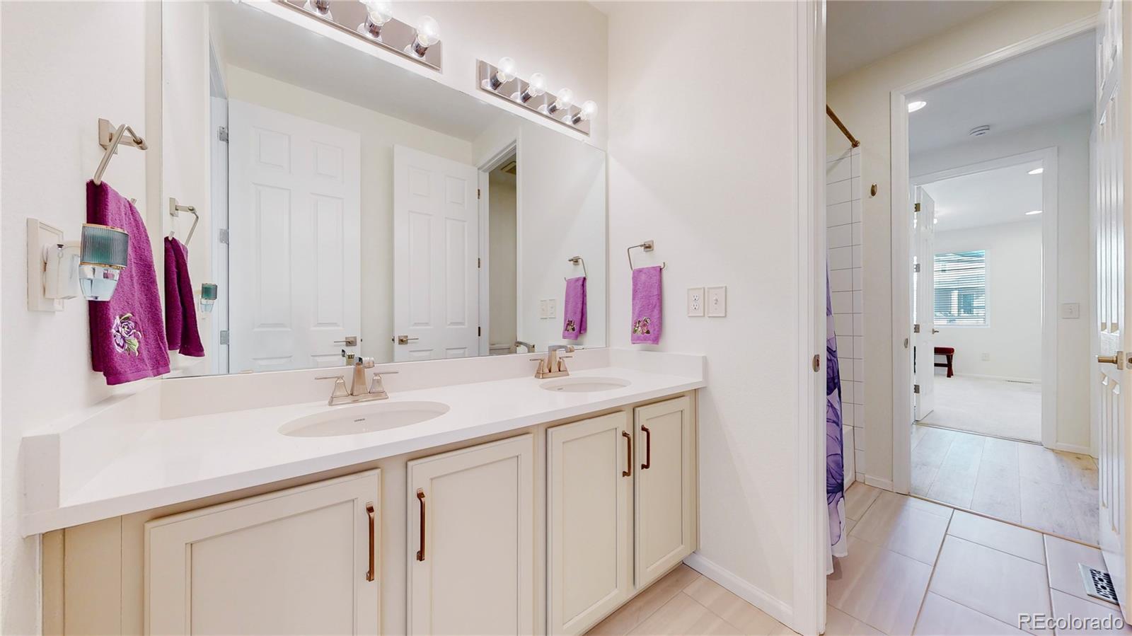 26 S Undergrove Street Aurora CO 80018