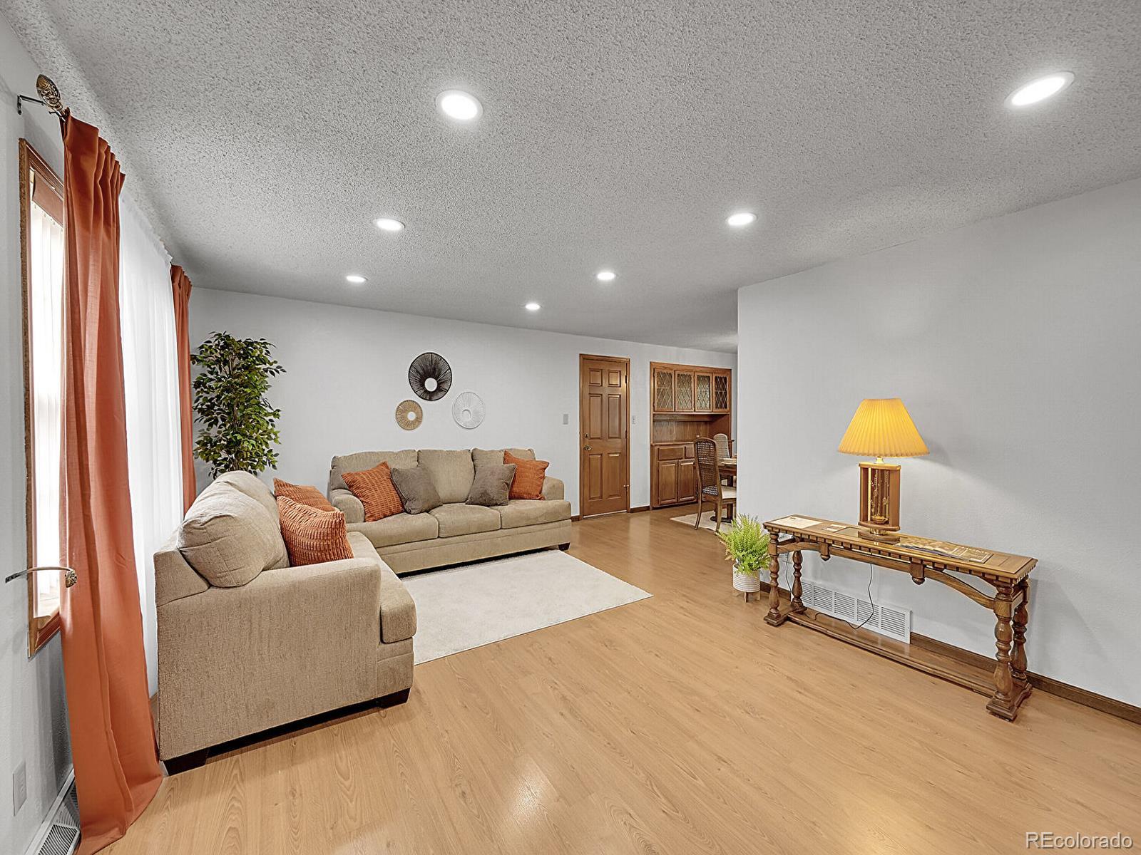 6769 W 70th Avenue Arvada CO 80003