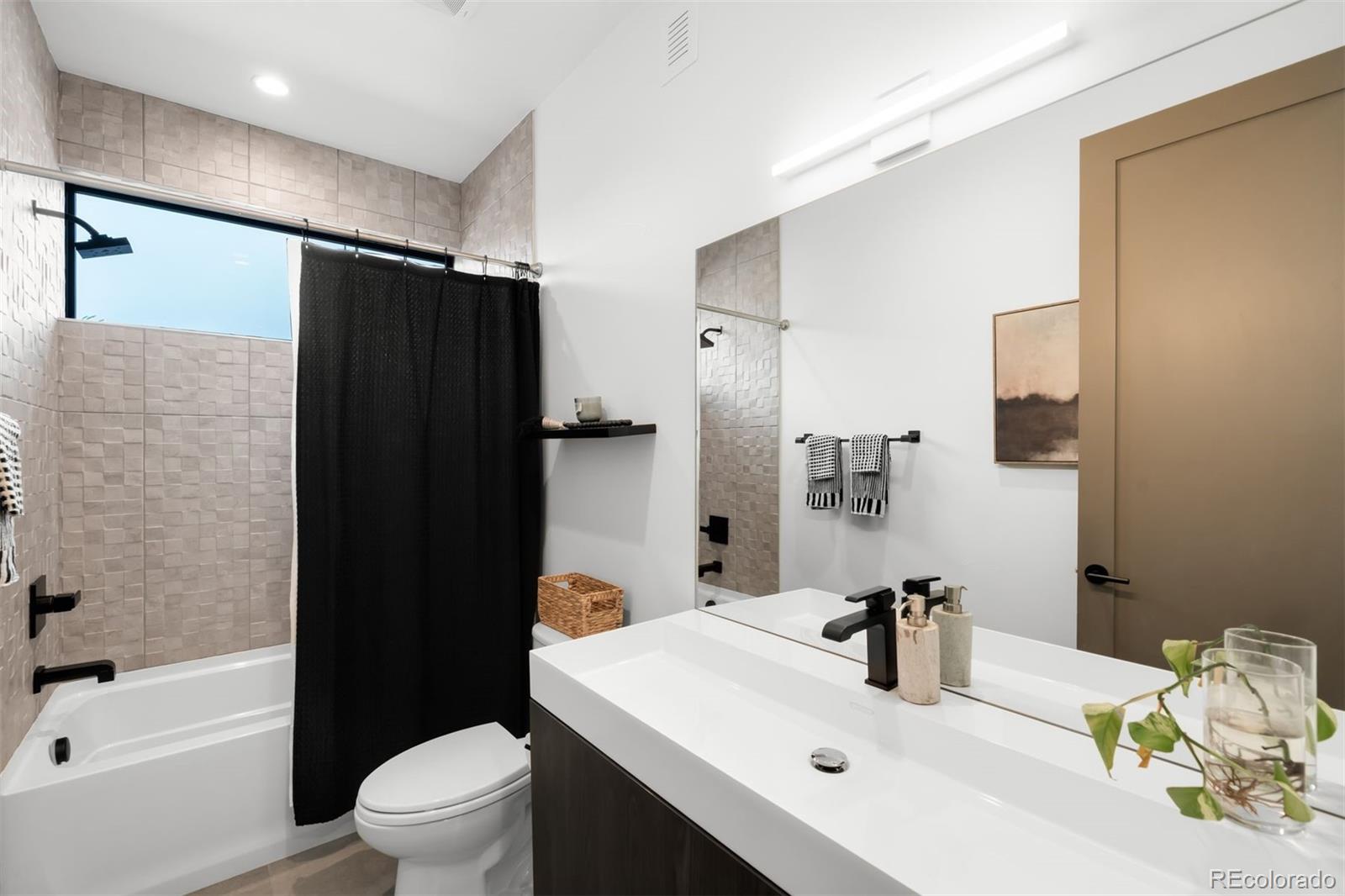 4752 Eliot Street Denver CO 80211
