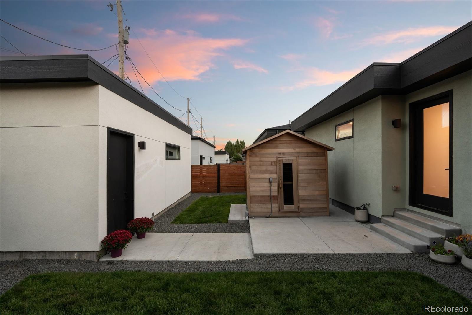 4752 Eliot Street Denver CO 80211