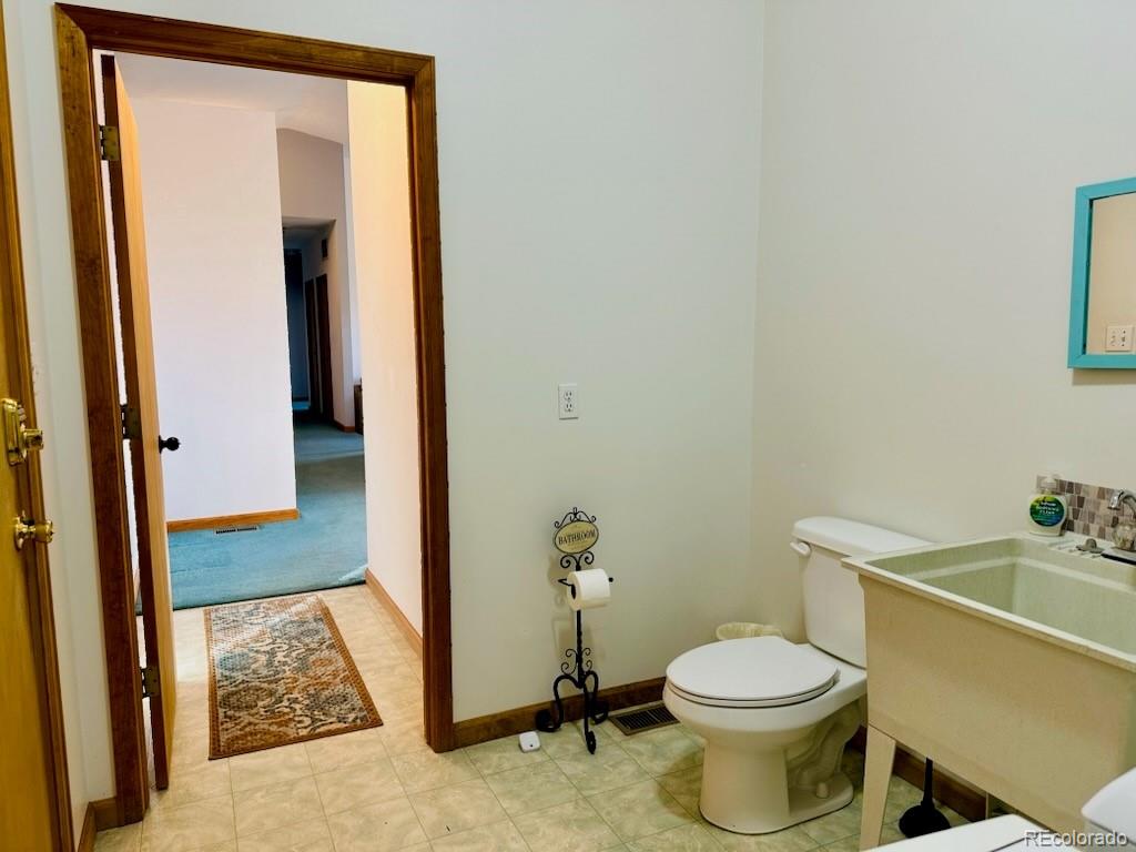 105 Indian Hill Road Mosca CO 81146