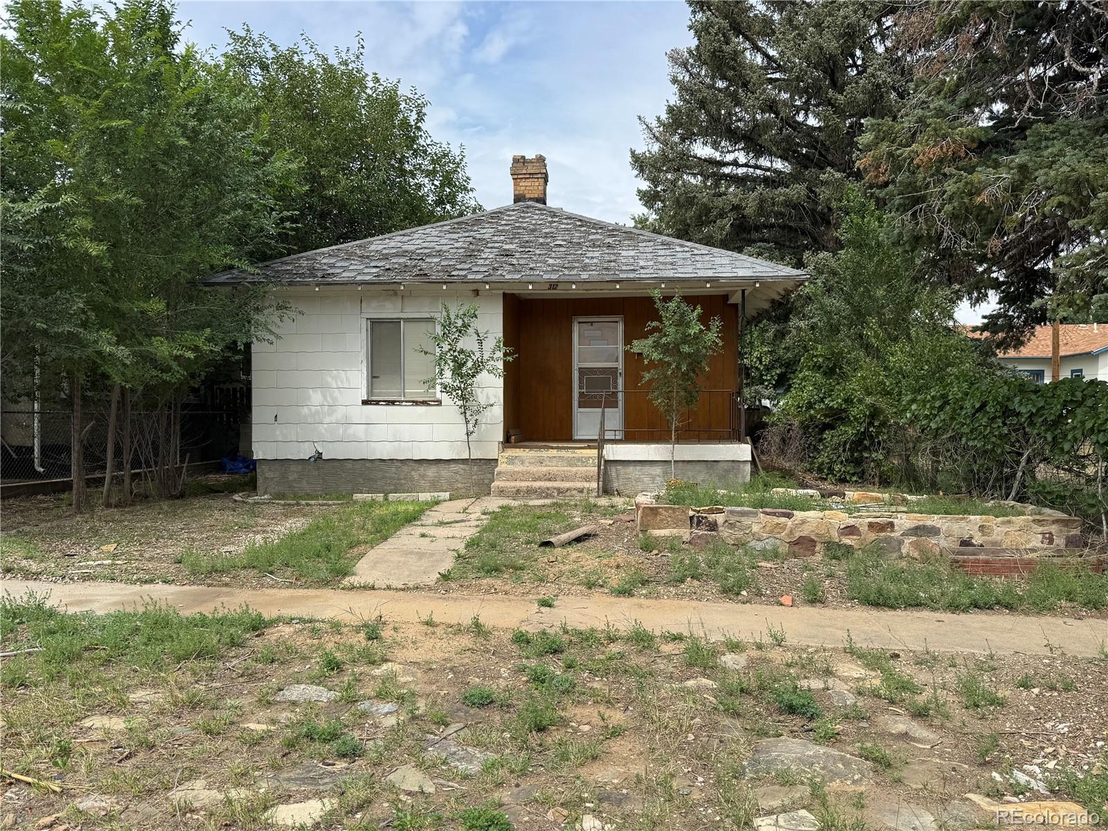 312 Pinon Street Walsenburg CO 81089