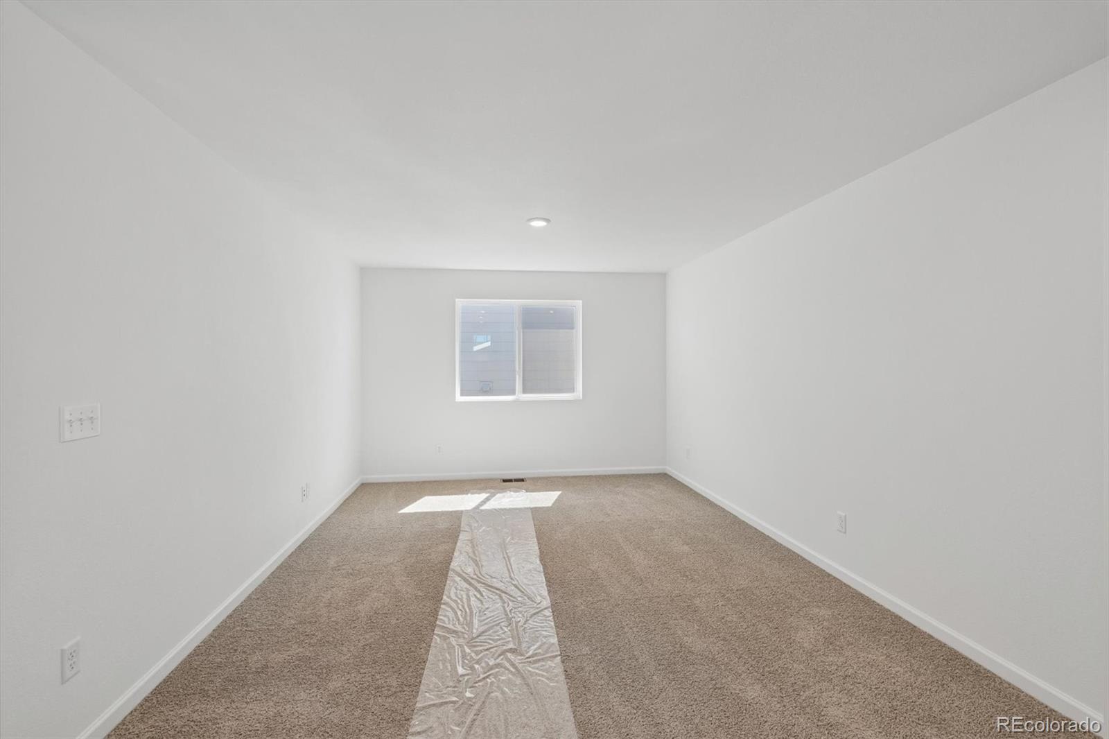 45944 Wood Thrush Avenue Bennett CO 80102