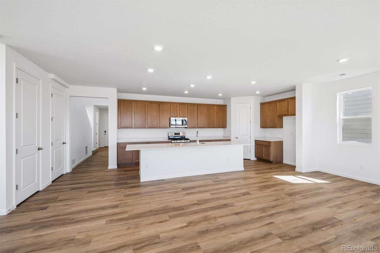 45944 Wood Thrush Avenue Bennett CO 80102