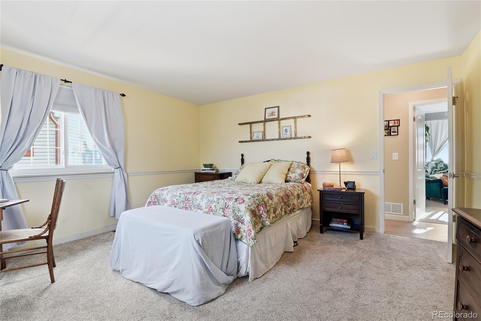 1542 E Mineral Place Centennial CO 80122