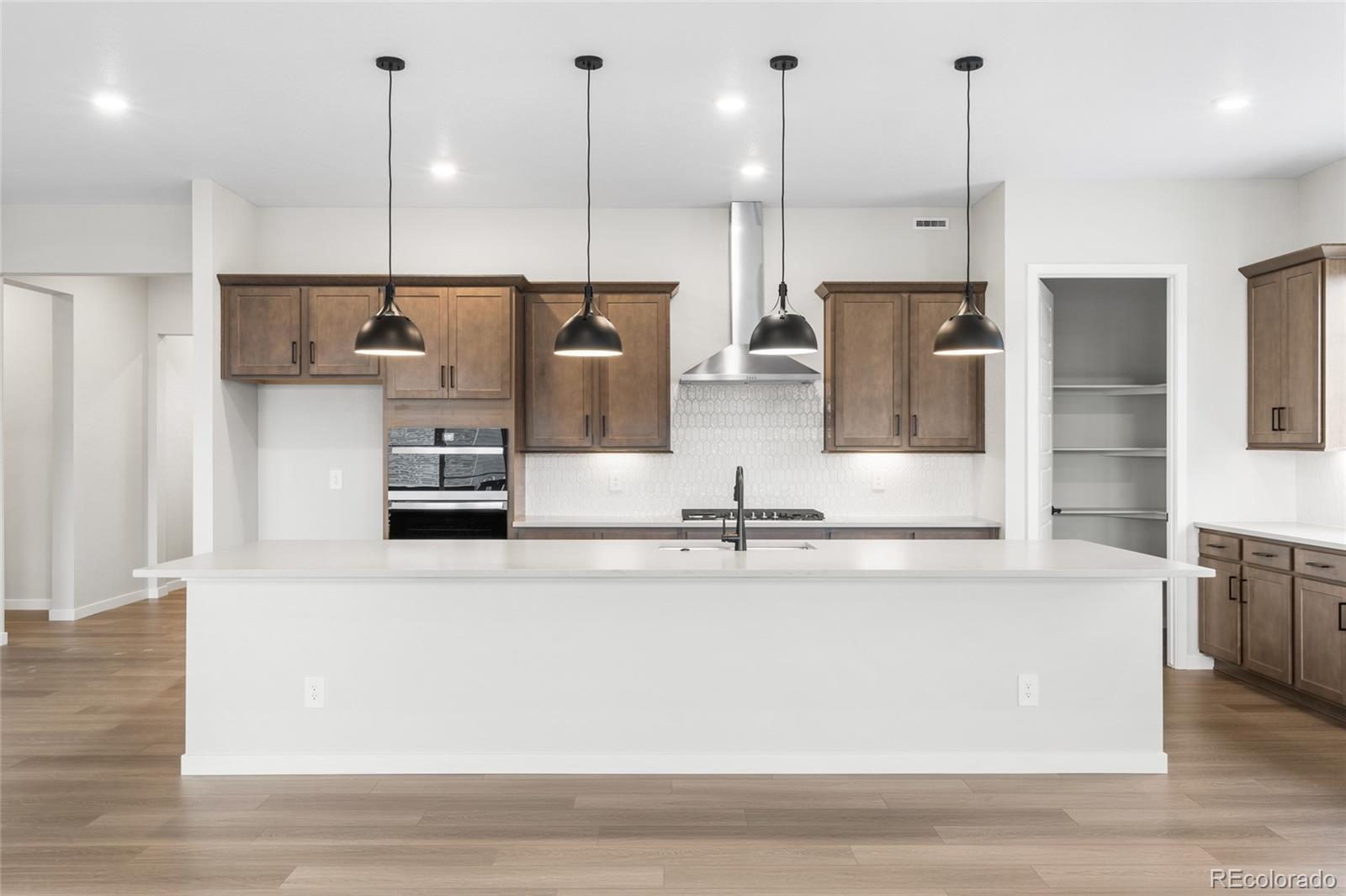 8654 S Quemoy Street Aurora CO 80016