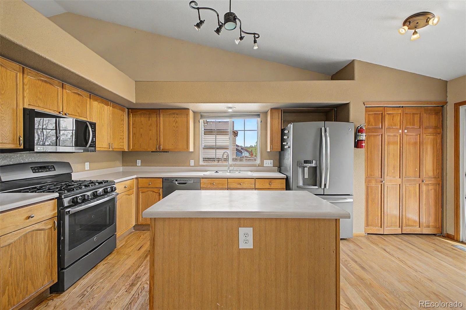 9616 Harris Circle Thornton CO 80229