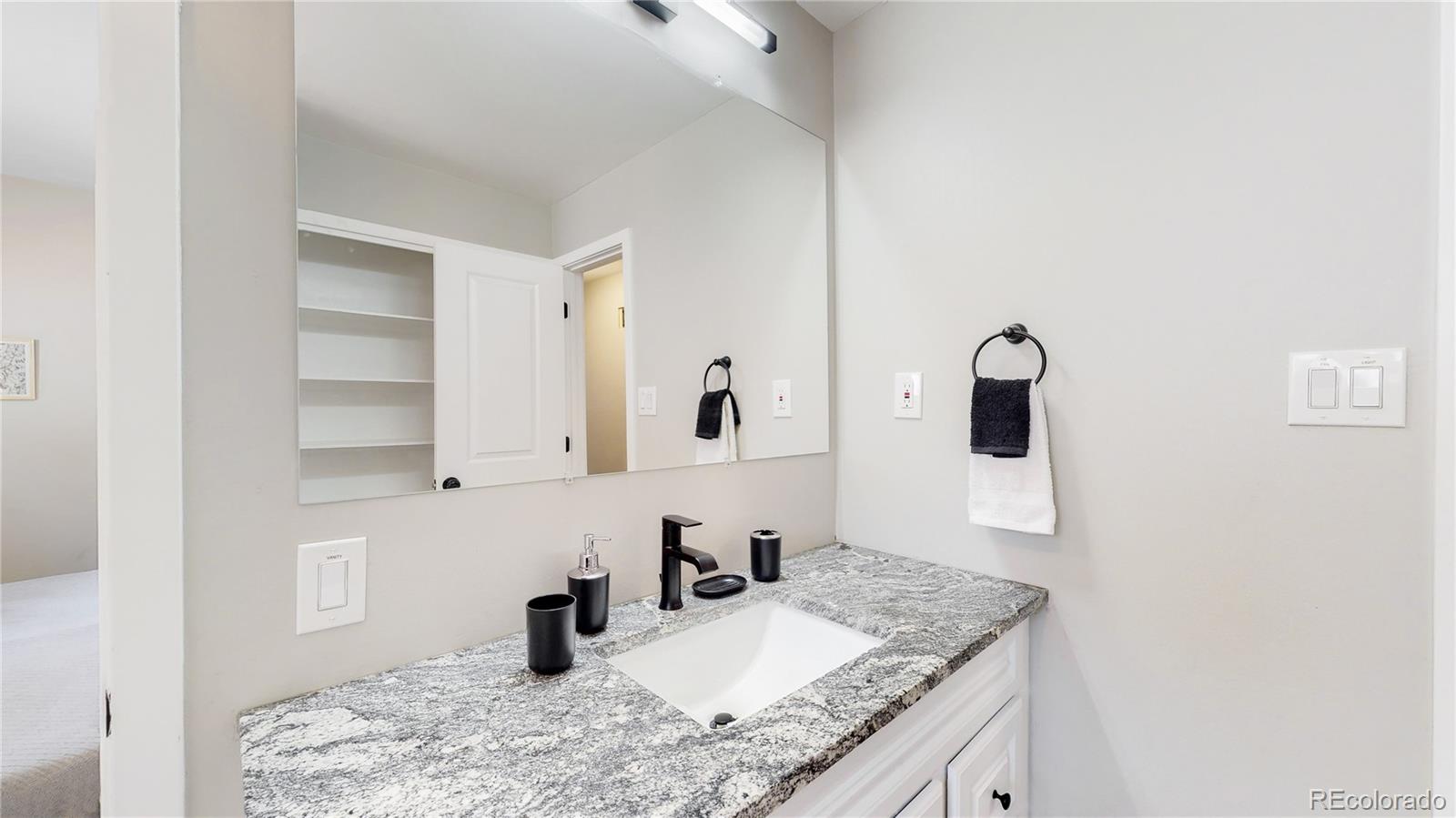 3067 S Holly Place Denver CO 80222