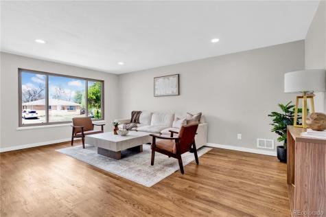 3040 Cimarron Street Aurora CO 80011