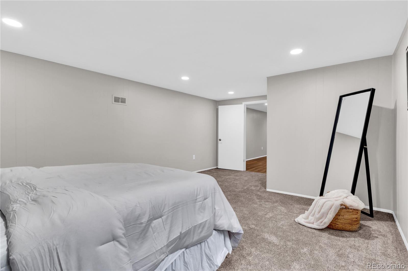 3040 Cimarron Street Aurora CO 80011