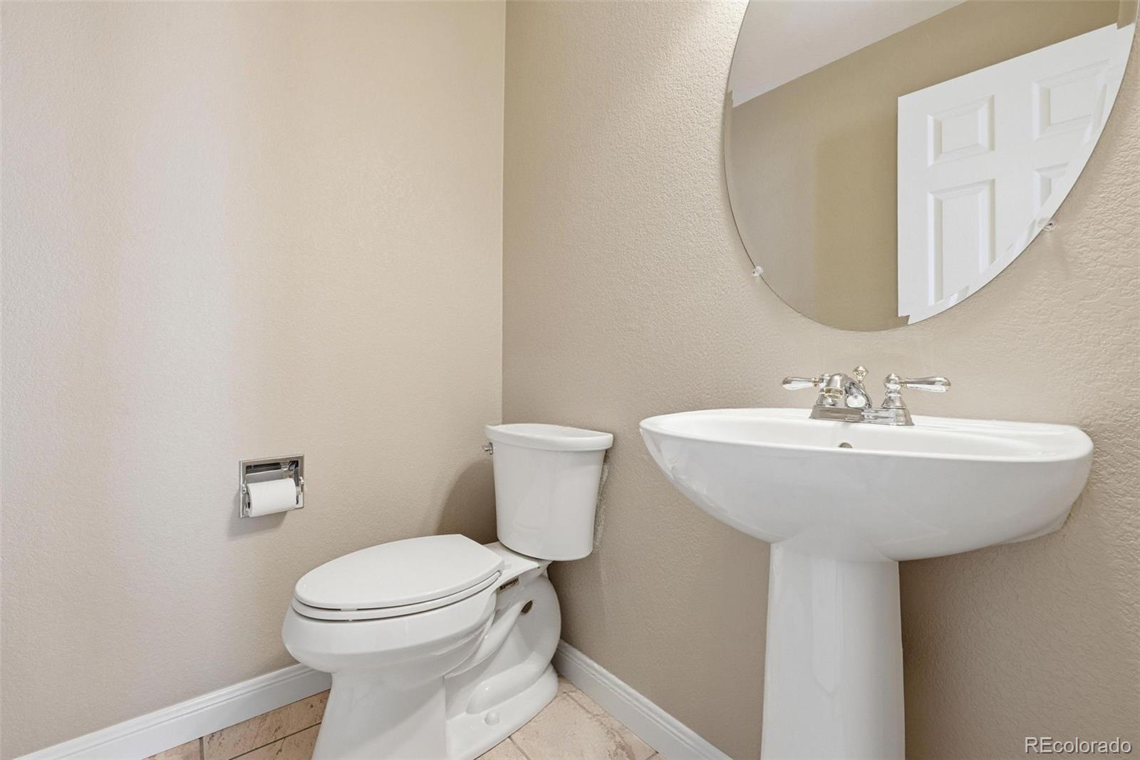 9837 W Vandeventor Drive Littleton CO 80128