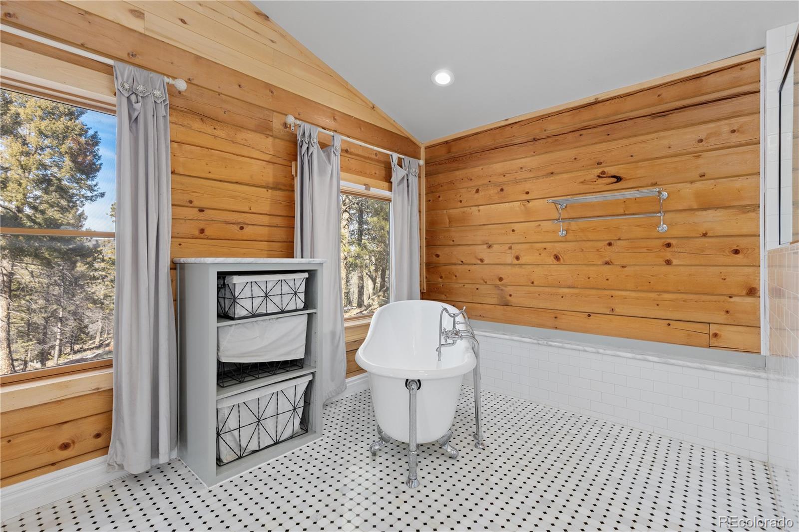 1910 Wildhorn Road Florissant CO 80816