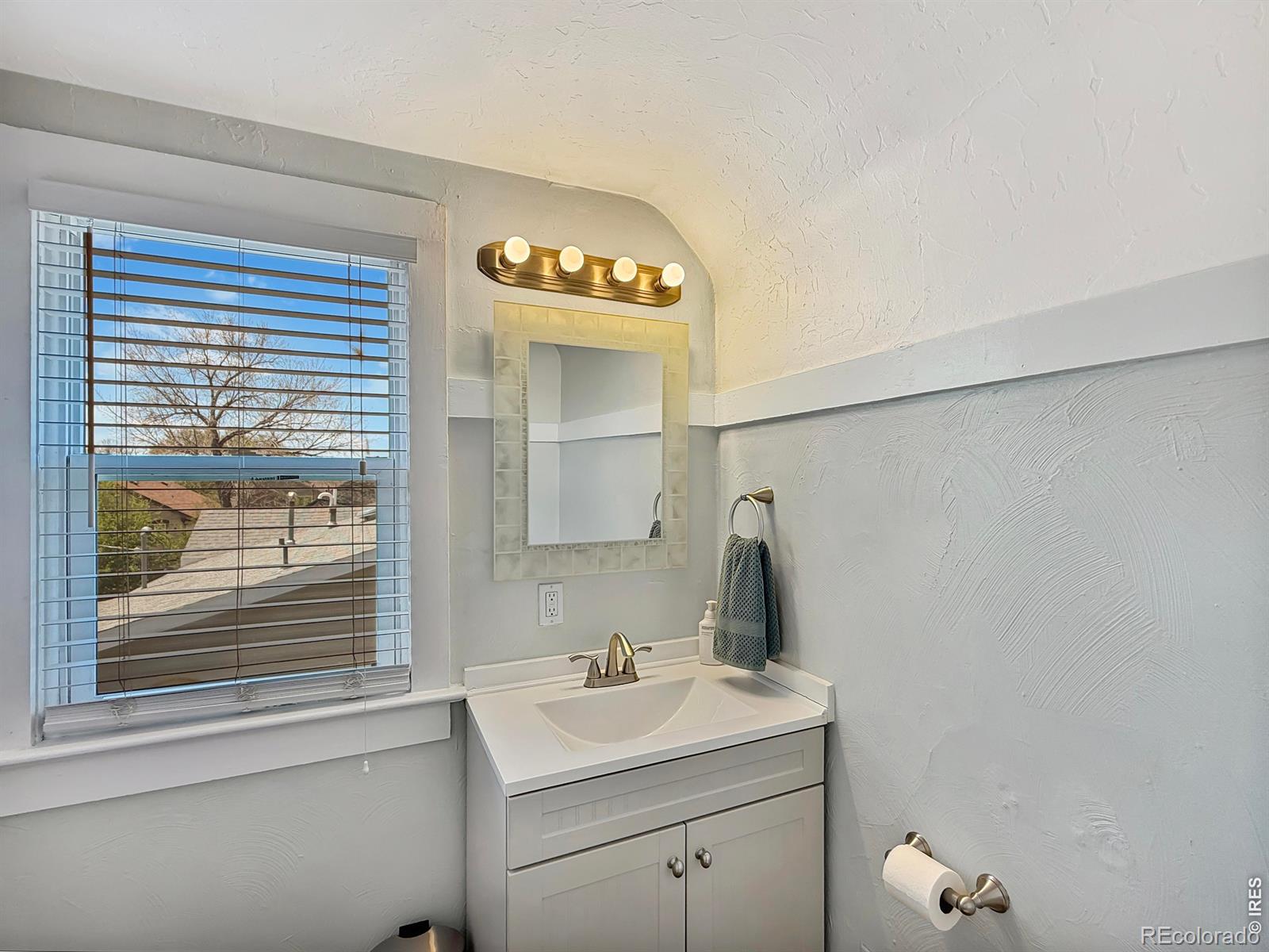 419 Taylor Street Sterling CO 80751