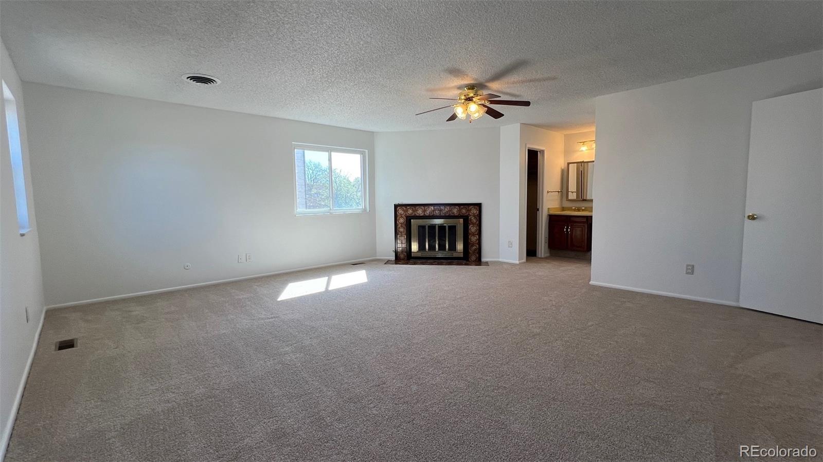 1065 S Lewiston Way Aurora CO 80017