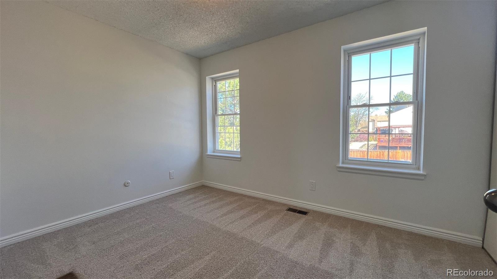 1065 S Lewiston Way Aurora CO 80017