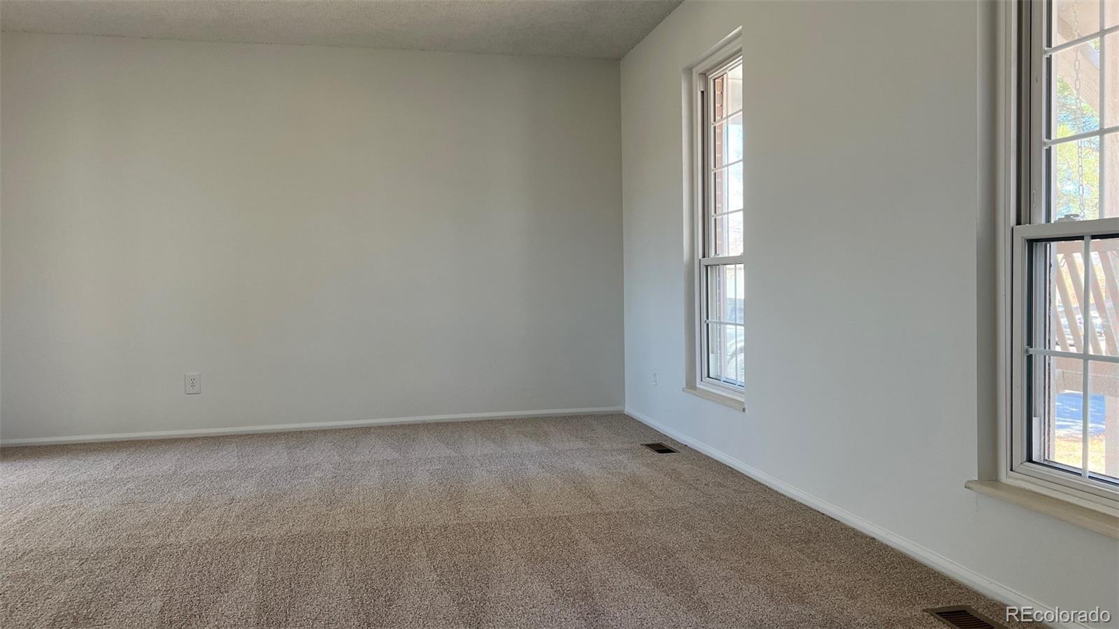 1065 S Lewiston Way Aurora CO 80017