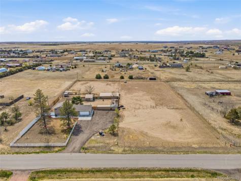 468 E Keen Avenue Byers CO 80103