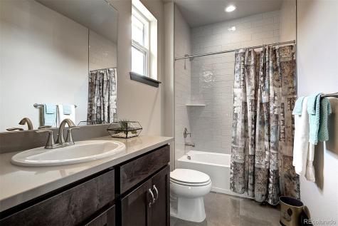 5920 N Perth Street Aurora CO 80019