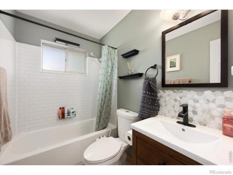 811 Table Mountain Court Windsor CO 80550