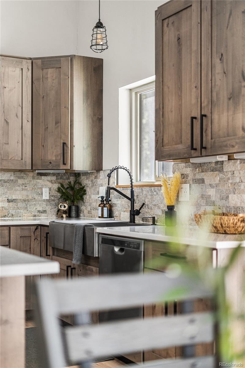 79 Beaver Road Idaho Springs CO 80452
