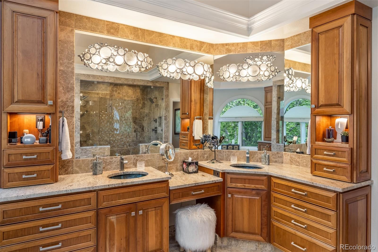 8439 Greenwood Drive Niwot CO 80503