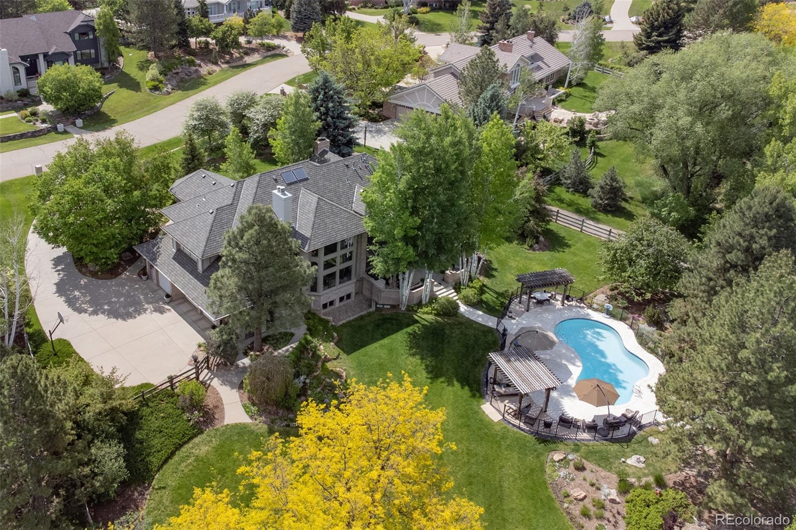 8439 Greenwood Drive Niwot CO 80503