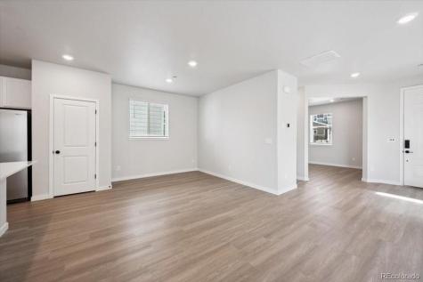 4739 N Valdai Court Aurora CO 80119