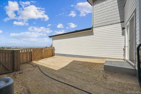 4739 N Valdai Court Aurora CO 80119