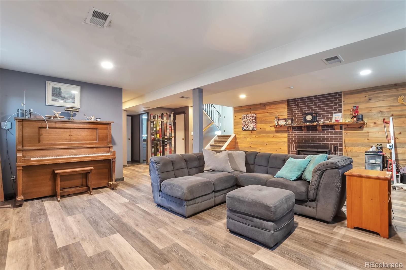 6176 S Cook Street Centennial CO 80121