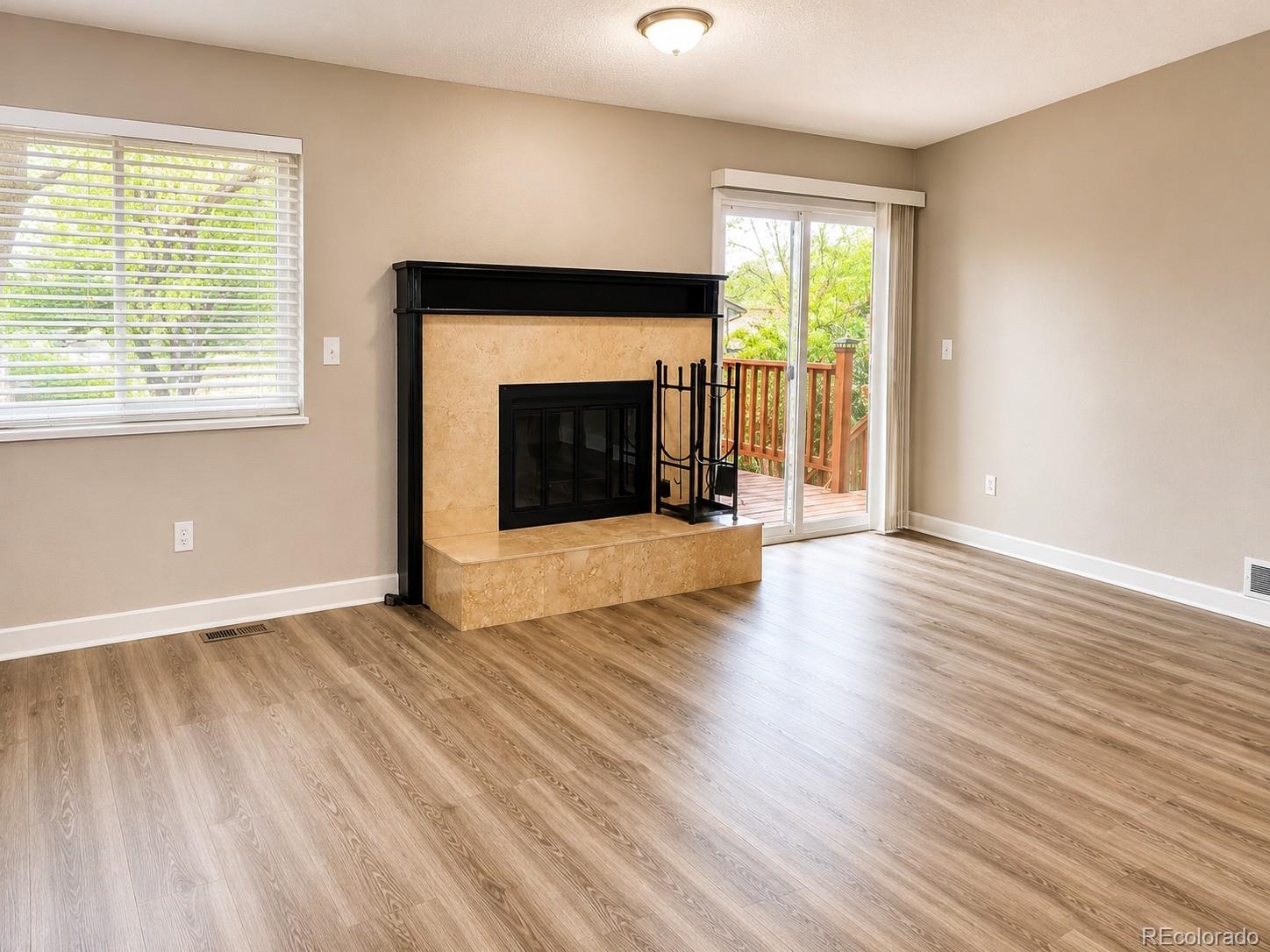 2093 S Rifle Street Aurora CO 80013