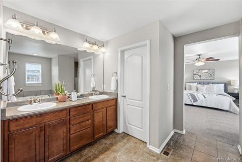 26009 E Frost Circle Aurora CO 80016