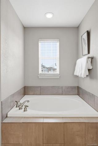 26009 E Frost Circle Aurora CO 80016