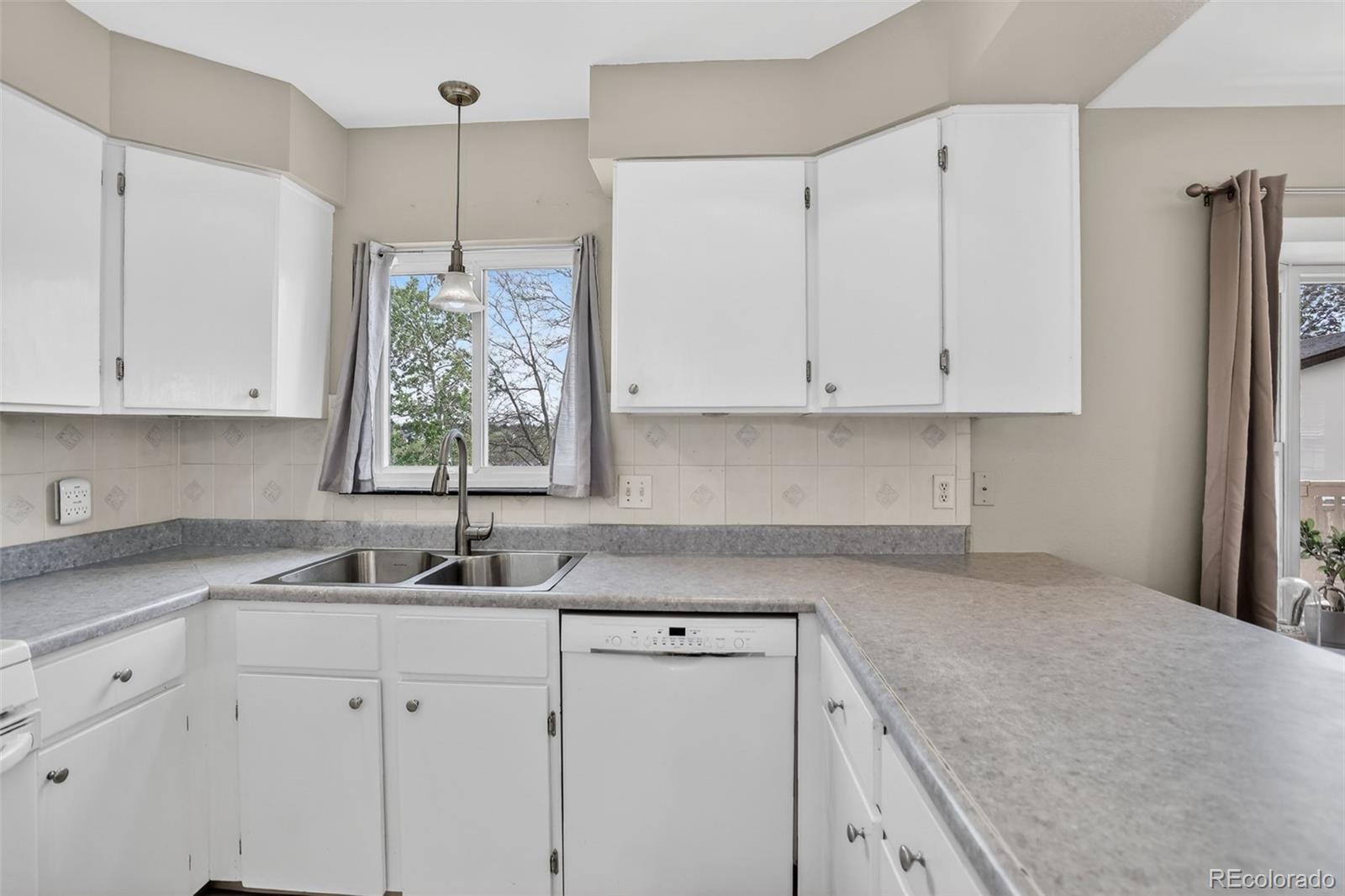 18597 E Union Drive Aurora CO 80015