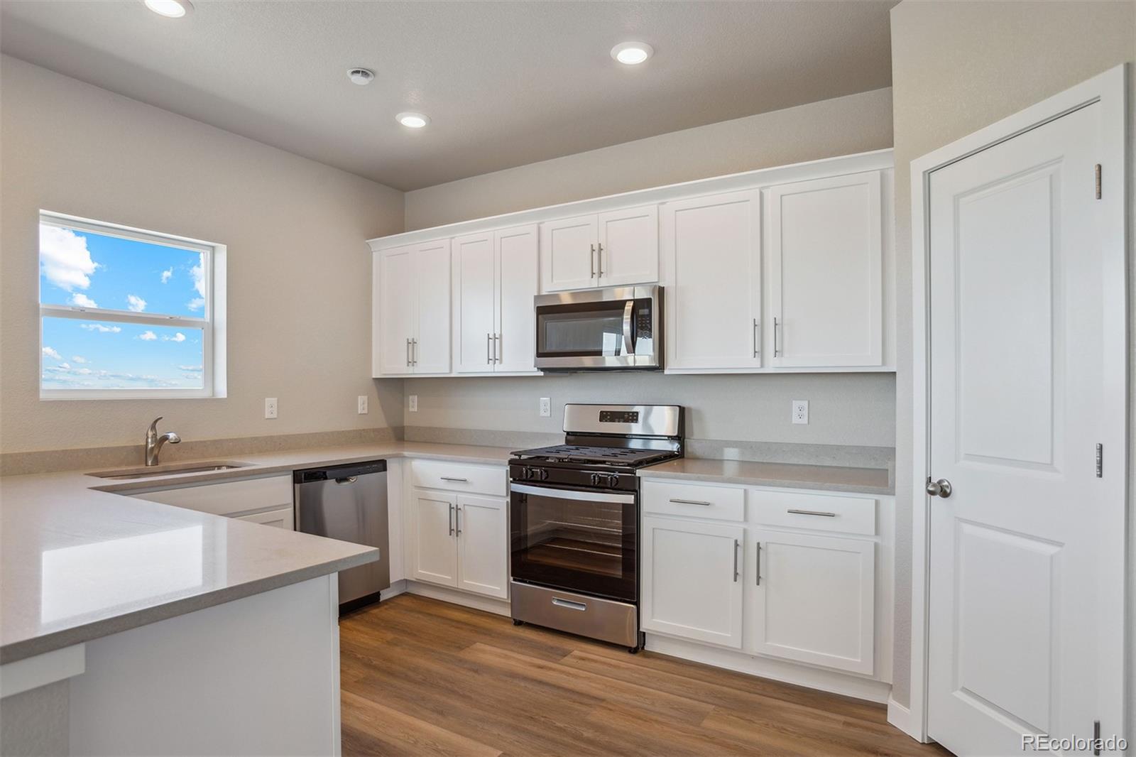 48295 Shetland Drive Bennett CO 80102