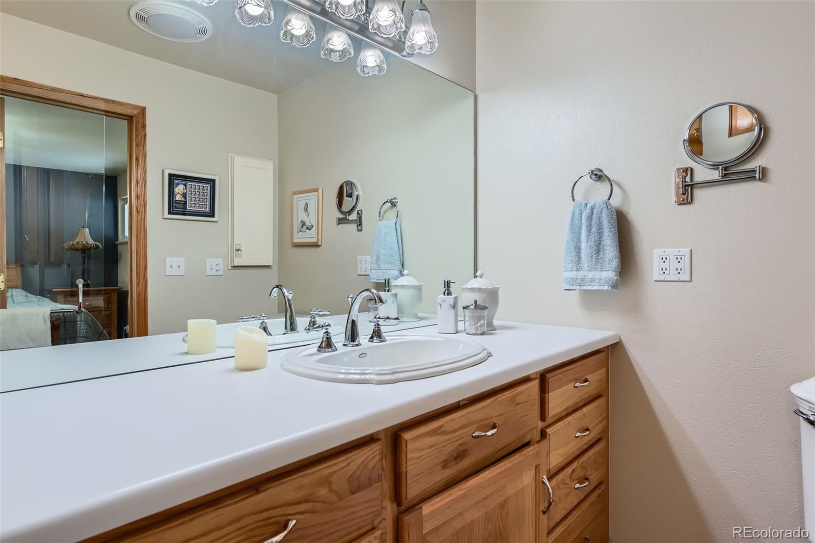 1651 E Kettle Avenue Centennial CO 80122