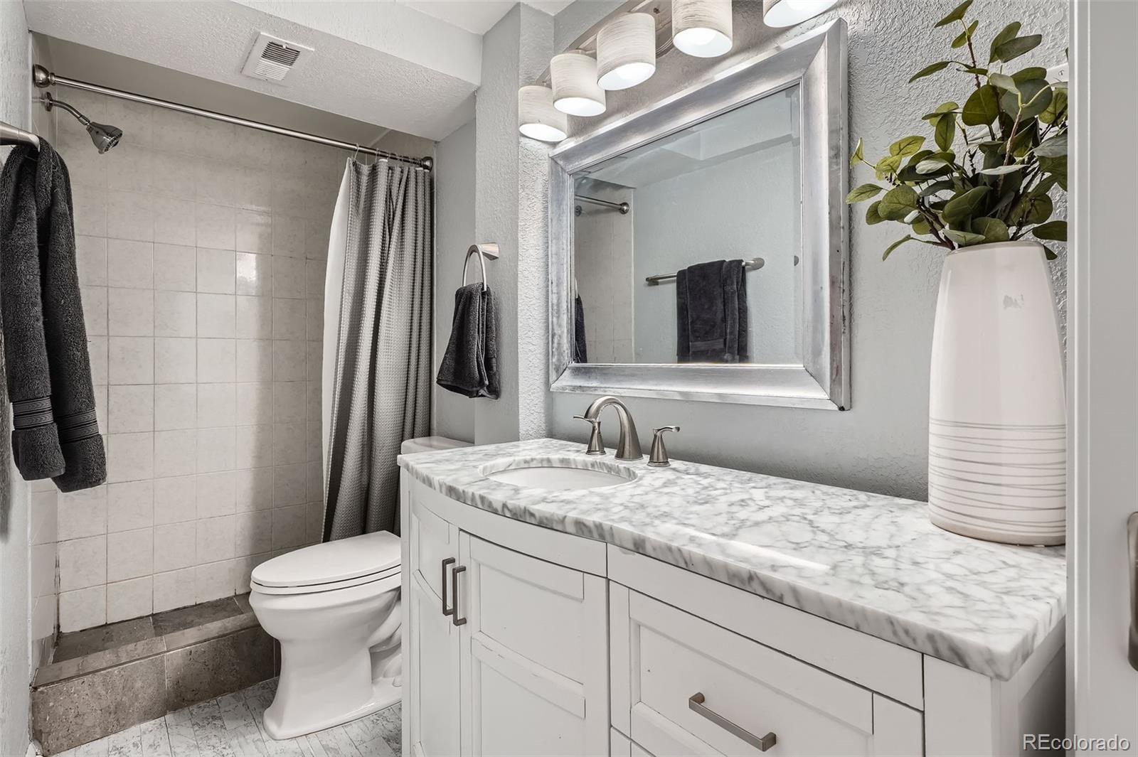 2974 S Parker Court Aurora CO 80014
