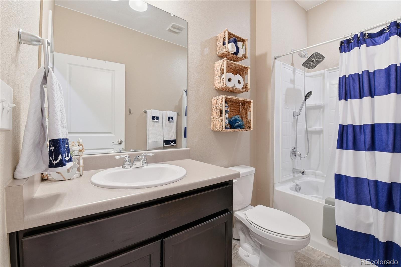 141 S Quantock Street Aurora CO 80018