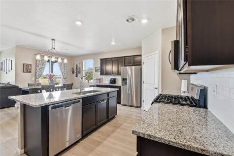 141 S Quantock Street Aurora CO 80018
