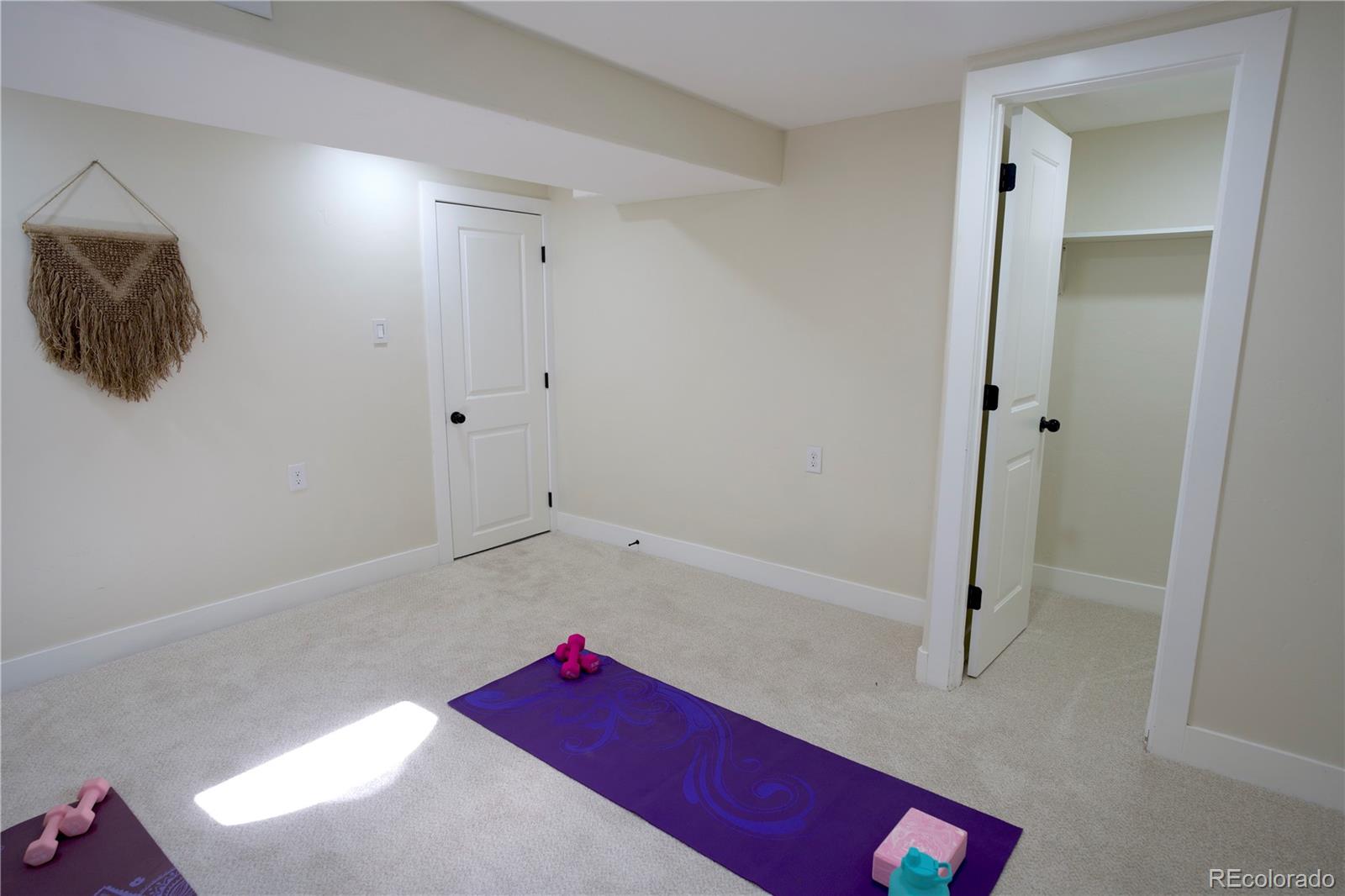 647 S Jasmine Way Denver CO 80224