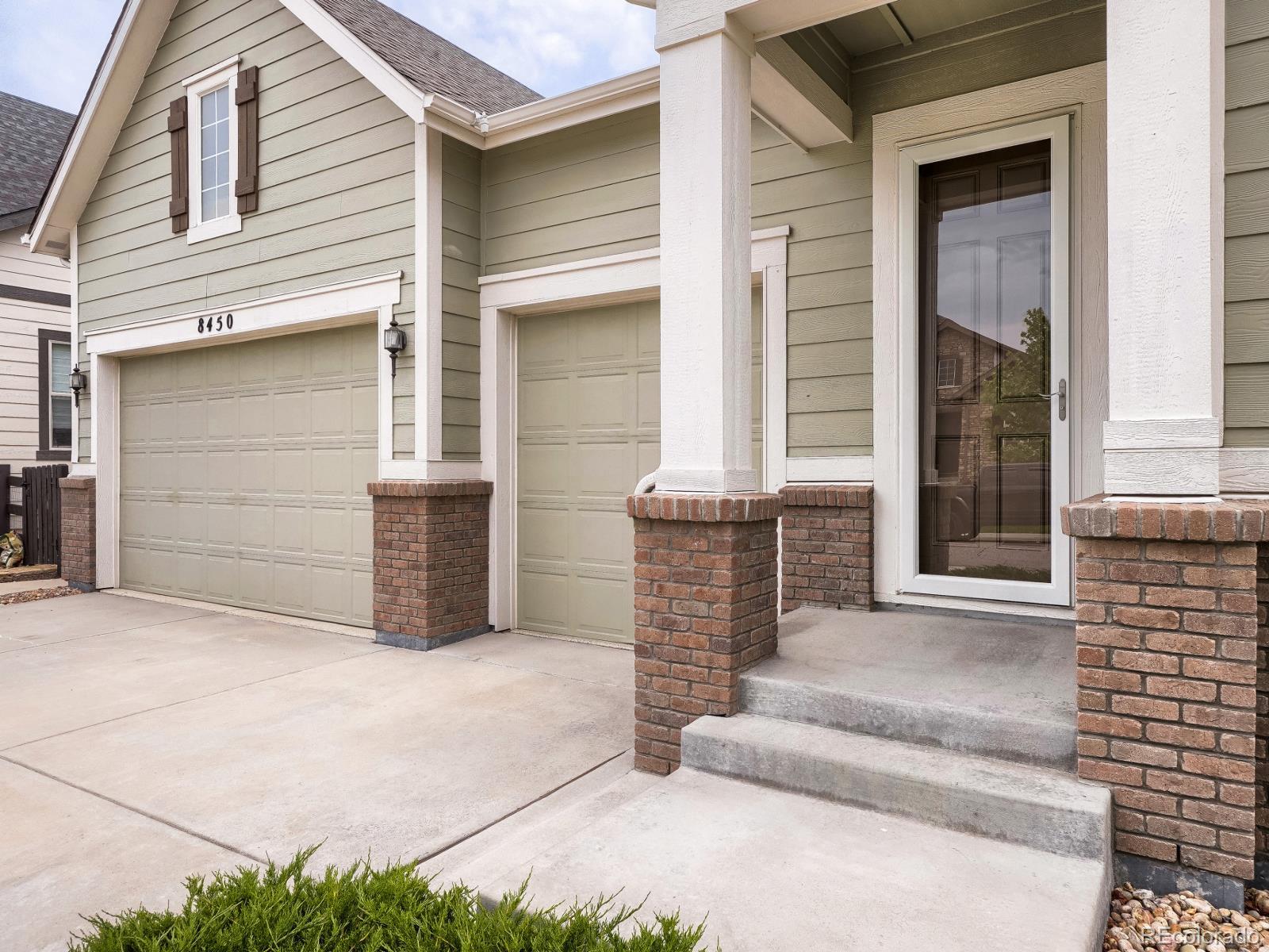 8450 S Biloxi Court Aurora CO 80016