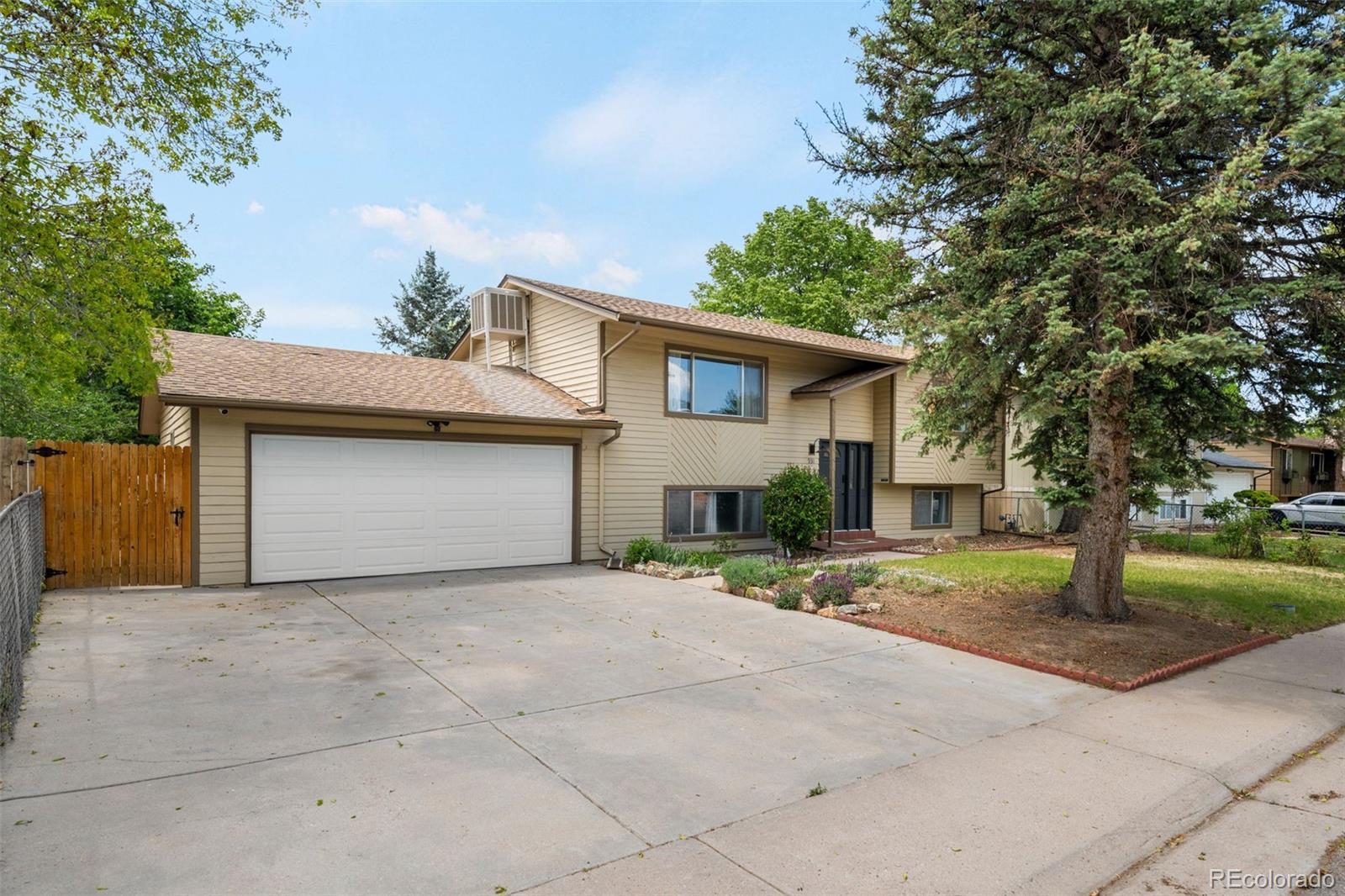 931 Nome Aurora CO 80012